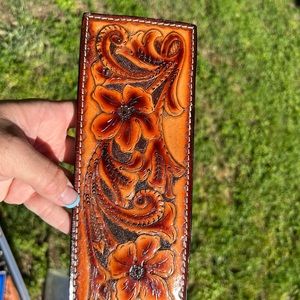 Handmade small men’s leather wallet